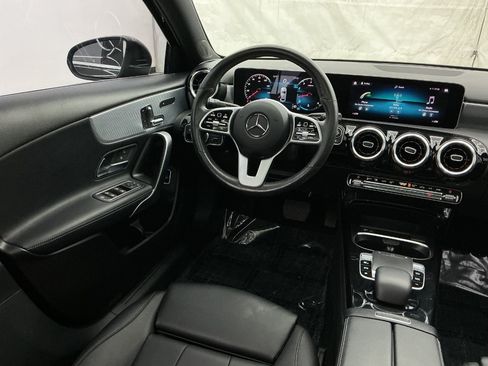 Used 2020 Mercedes-Benz A 220 4MATIC image 29
