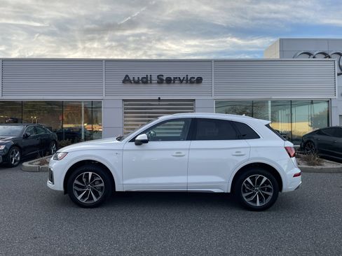 Certified 2023 Audi Q5 2.0T Premium Plus w/ Premium Plus Package image 4
