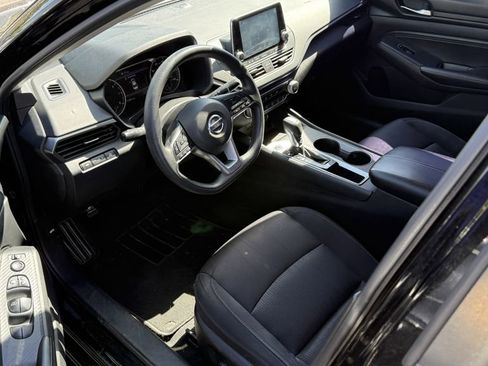 Used 2020 Nissan Altima 2.5 S FWD image 3