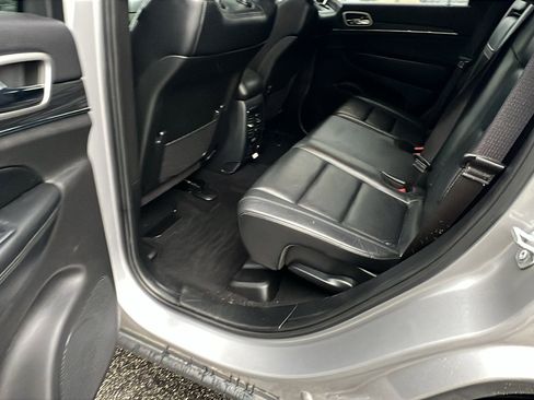 Used 2019 Jeep Grand Cherokee Limited image 19