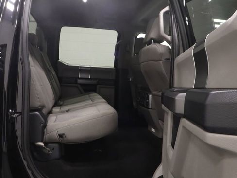 Used 2019 Ford F250 XLT w/ XLT Premium Package AWD/4WD image 19