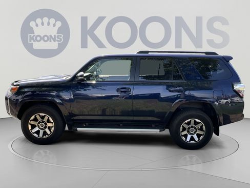 Used 2024 Toyota 4Runner TRD Off-Road Premium w/ Off Road Premium Plus Package AWD/4WD image 2