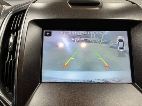 Used 2018 Ford Edge Titanium w/ Equipment Group 301A FWD image 38