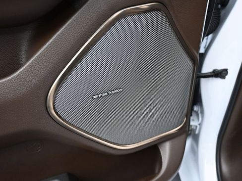 New 2025 RAM 1500 Limited image 13