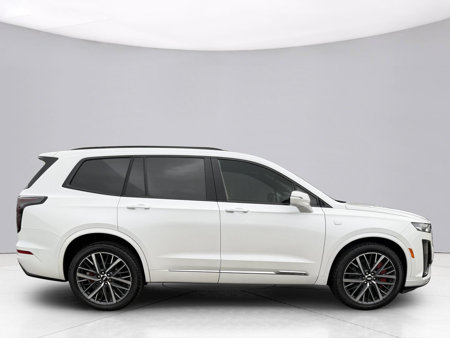 Used 2023 Cadillac XT6 Sport AWD/4WD image 3
