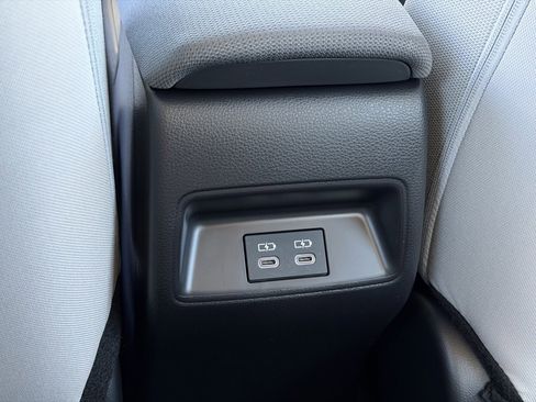 Used 2025 Toyota Corolla LE image 14