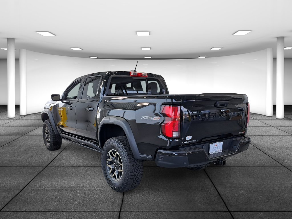 New 2026 Chevrolet Colorado ZR2 w/ Technology Package AWD/4WD image 6