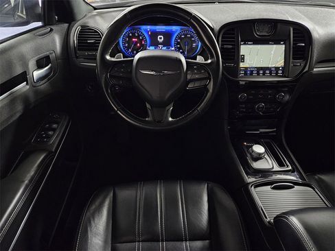Used 2022 Chrysler 300 S image 7