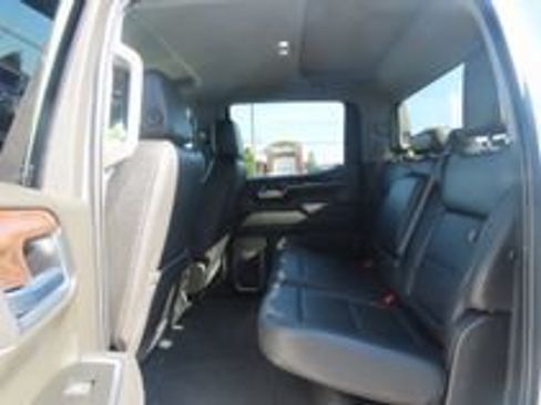Used 2025 GMC Sierra 1500 SLT AWD/4WD image 10