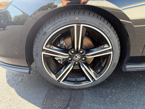 Used 2023 Honda Accord Sport image 10