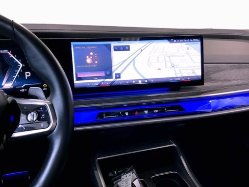 Certified 2023 BMW 760i xDrive AWD/4WD image 11