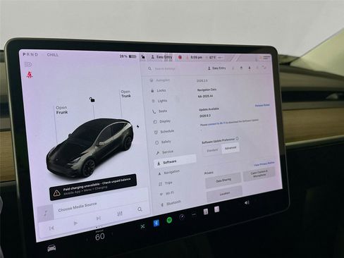 Used 2021 Tesla Model Y Long Range image 4