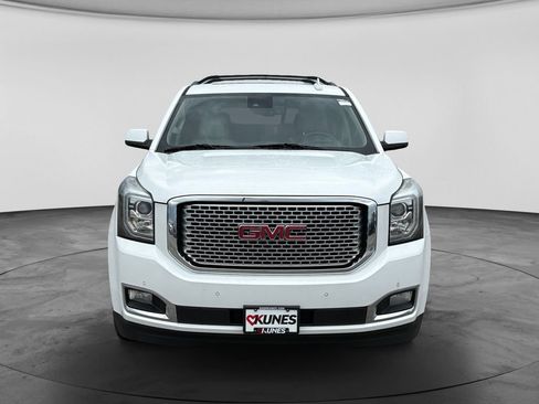 Used 2017 GMC Yukon XL Denali w/ Open Road Package AWD/4WD image 2