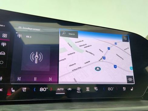 Used 2025 Audi Q5 Premium Plus w/ Premium Plus image 46