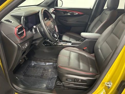 Used 2024 Chevrolet TrailBlazer RS w/ Convenience Package image 12