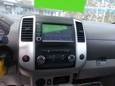 Used 2019 Nissan Frontier S image 13