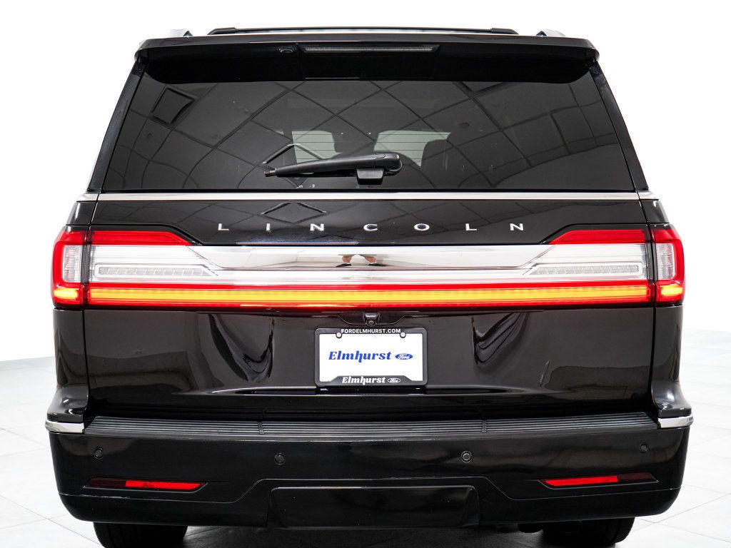 Used 2021 Lincoln Navigator L Reserve AWD/4WD image 6