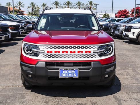 Used 2025 Ford Bronco Sport Heritage w/ Convenience Package image 2