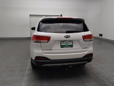 Used 2018 Kia Sorento EX FWD image 6