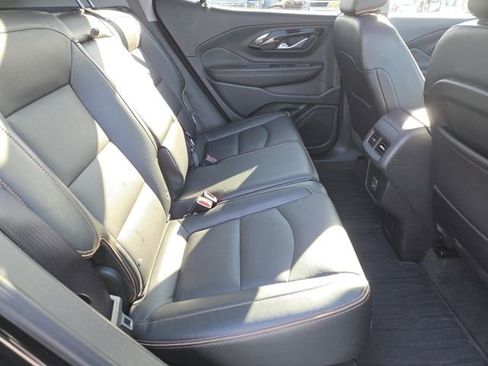 Used 2022 GMC Terrain AT4 image 28
