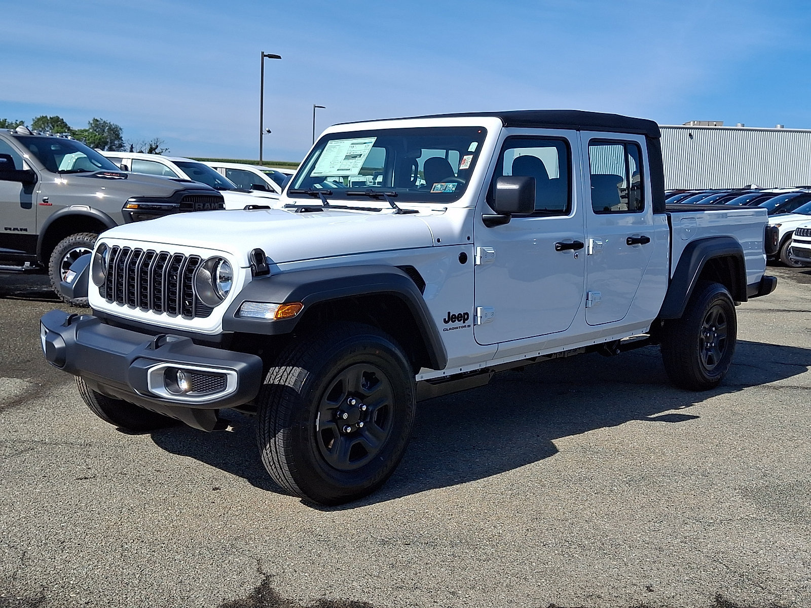 New 2026 Jeep Gladiator Sport AWD/4WD image 2