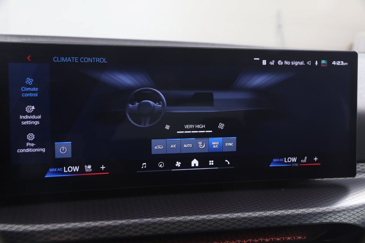Used 2025 BMW M4 Competition w/ Executive Package RWD image 38