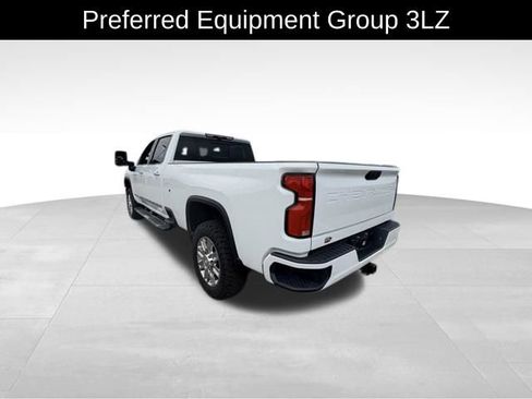 Used 2024 Chevrolet Silverado 3500 High Country w/ High Country Premium Package AWD/4WD image 4