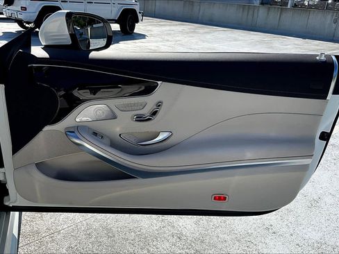 Used 2017 Mercedes-Benz S 550 Cabriolet image 19