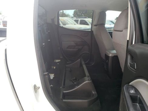 Used 2019 Chevrolet Colorado W/T RWD image 18