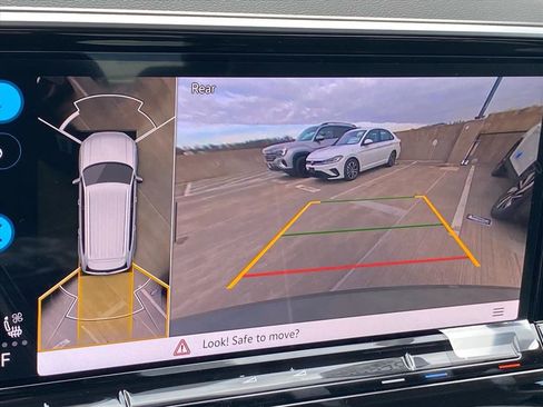 New 2026 Volkswagen Atlas SEL Premium R-Line image 9