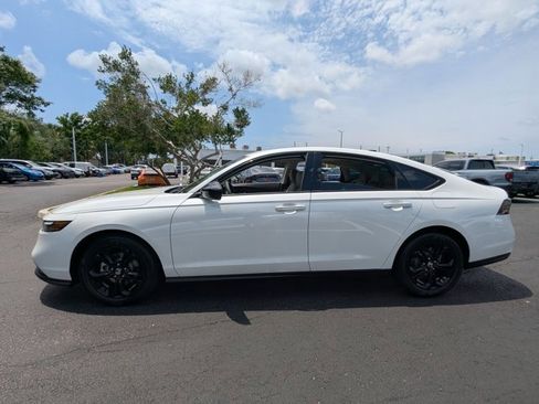 Used 2025 Honda Accord SE image 5