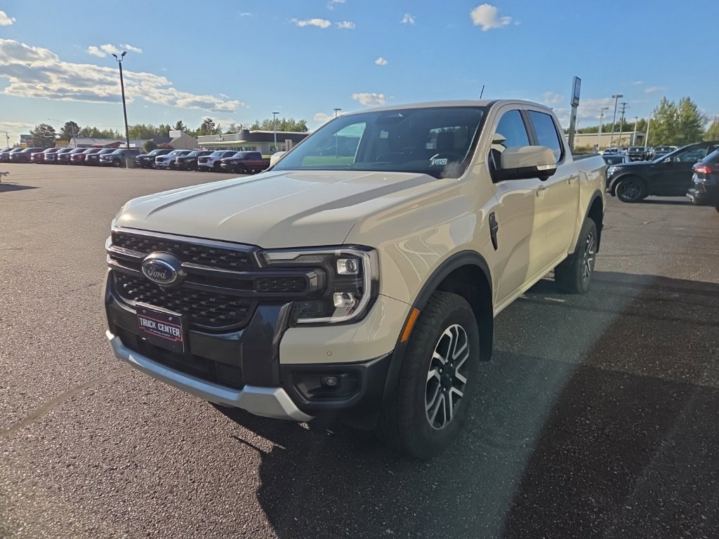 Used 2025 Ford Ranger Lariat w/ FX4 Off-Road Package AWD/4WD image 8