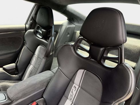 Used 2018 Porsche 911 GT3 RWD image 33