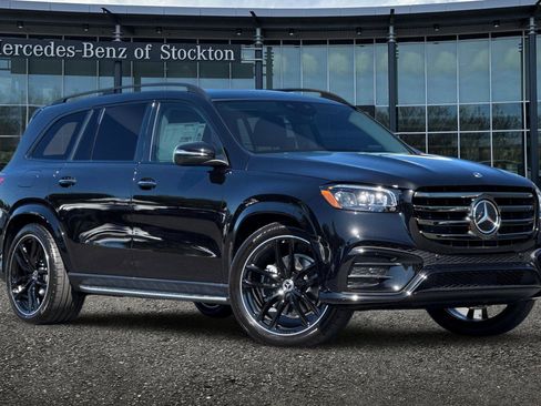 New 2026 Mercedes-Benz GLS 450 4MATIC image 2