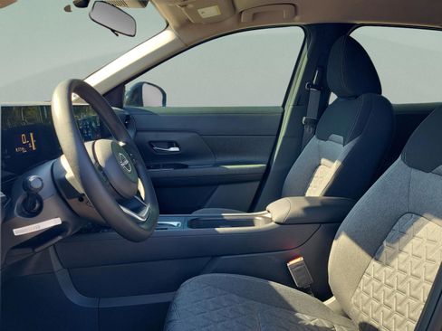 New 2026 Nissan Kicks SV image 18