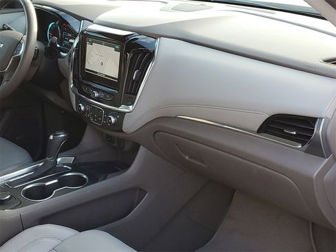 Used 2019 Chevrolet Traverse Premier w/ Driver Confidence II Package image 29