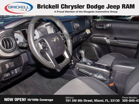 Used 2022 Toyota Tacoma TRD Sport w/ Technology Package image 14