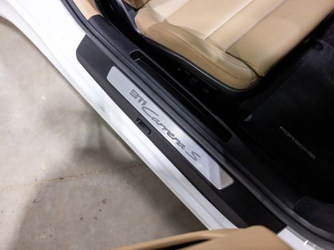 Used 2021 Porsche 911 GT3 RS image 30