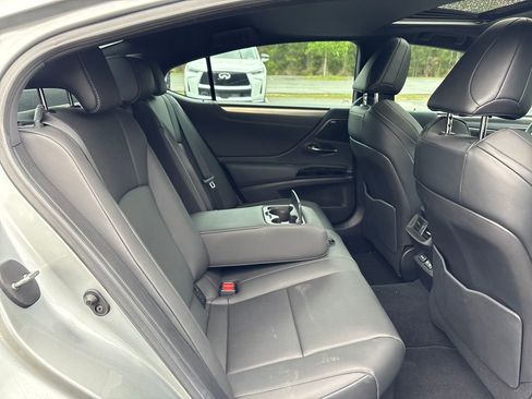 Used 2024 Lexus ES 300h F Sport w/ Accessory Package (Z1) FWD image 32
