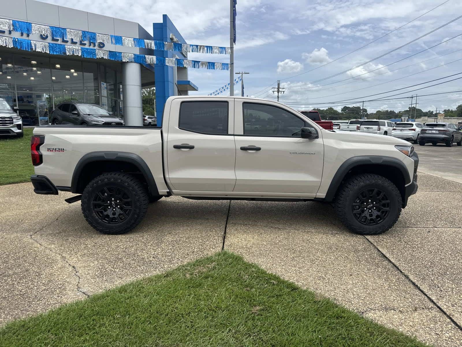 New 2026 Chevrolet Colorado Trail Boss AWD/4WD image 6