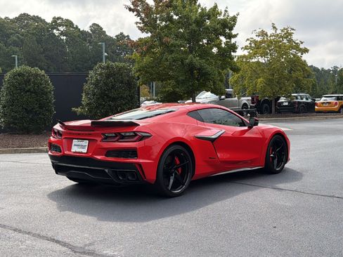 Used 2025 Chevrolet Corvette E-Ray w/ Stealth Interior Trim Package AWD/4WD image 3