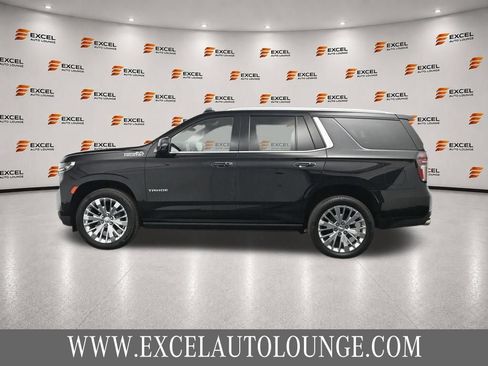 Used 2021 Chevrolet Tahoe High Country w/ Premium Package AWD/4WD image 2