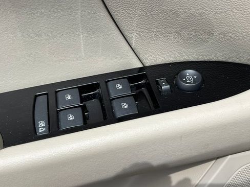 Used 2013 Cadillac XTS Luxury w/ Driver Awareness Package FWD image 16