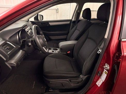 Used 2019 Subaru Outback 2.5i AWD/4WD image 5