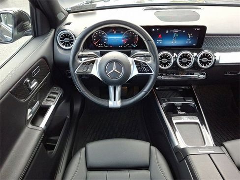 Certified 2024 Mercedes-Benz GLB 250 4MATIC w/ Driver Assistance Package image 12