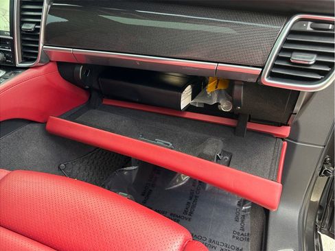 Used 2016 Porsche Panamera GTS image 48