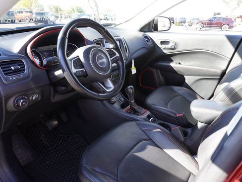 Used 2021 Jeep Compass Trailhawk image 16