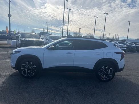 New 2026 Chevrolet Trax RS w/ Driver Confidence Package image 6