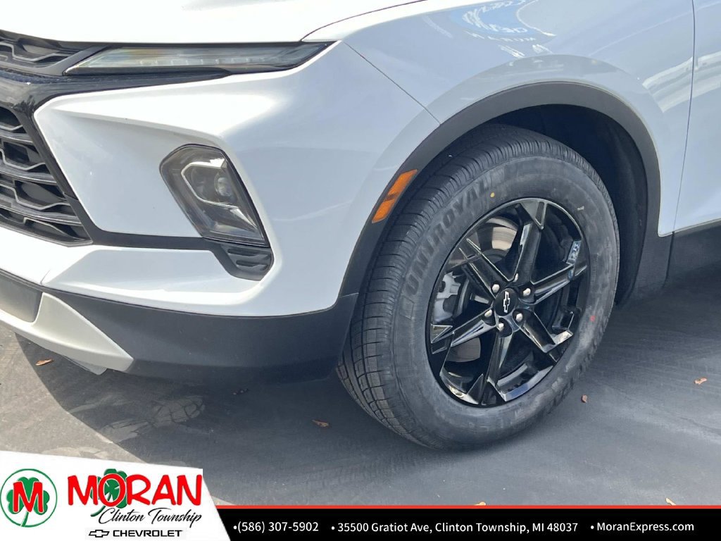 Used 2024 Chevrolet Blazer LT w/ Midnight/Sport Edition AWD/4WD image 9