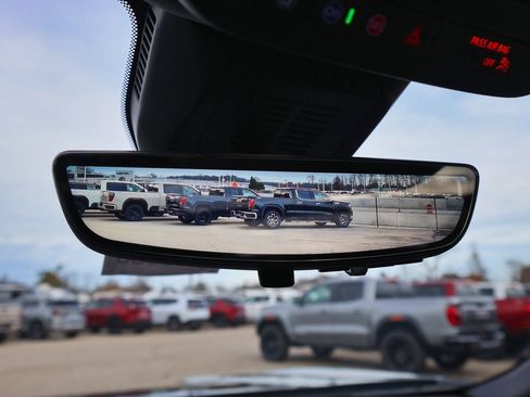 New 2026 GMC Terrain AT4 w/ Convenience Package III image 25